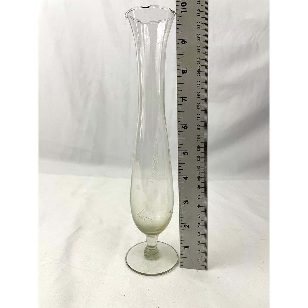 VTG‎ Flower Etched Glass Bud Vase Grape Design 10" Tall Clear Home Decor 1960's - Picture 2 of 12